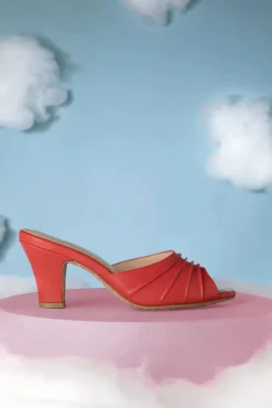 Hot Ava Solemate Slip On Muiltjes In Rood Vrouwen Sandalen