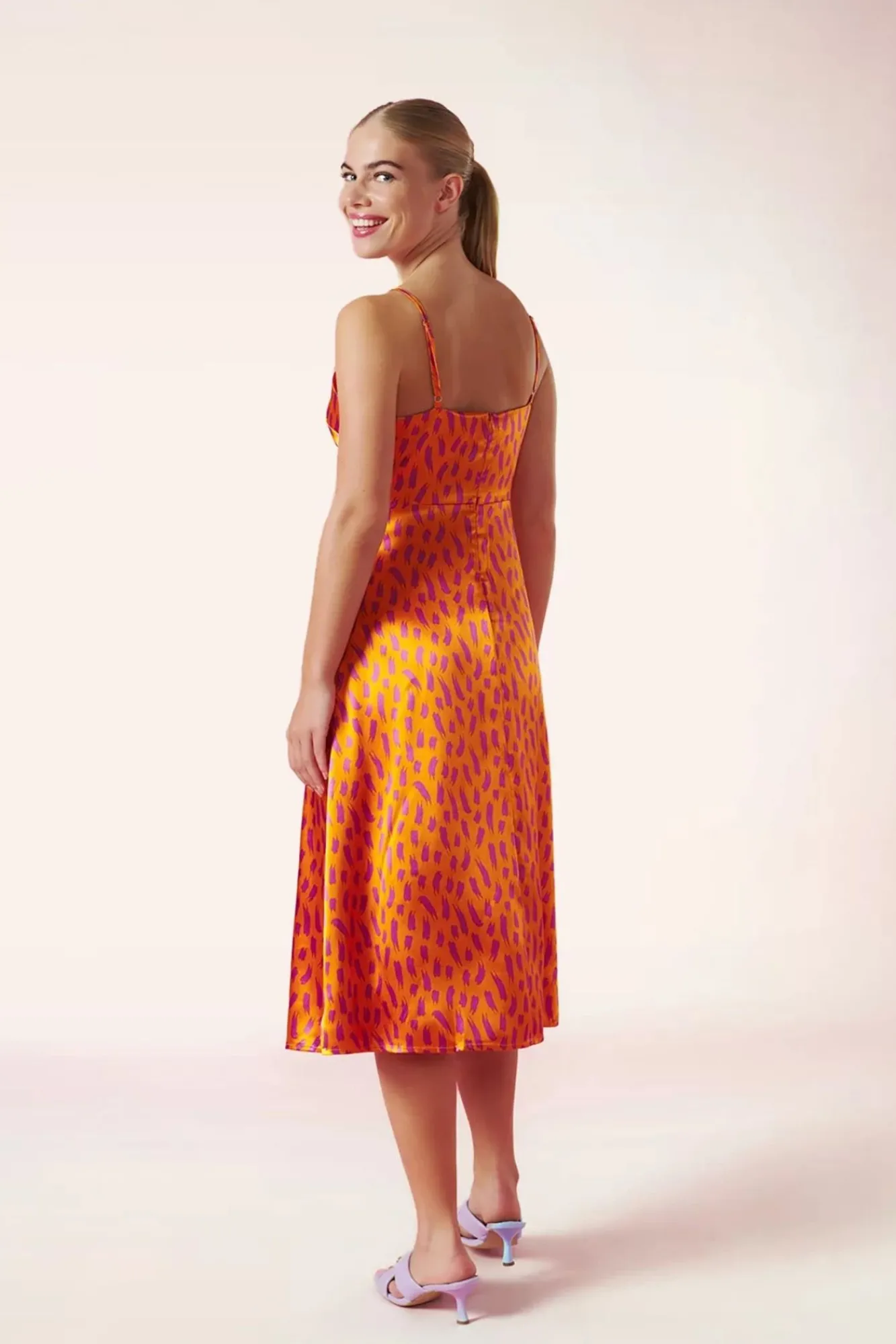 New Bella Midi Jurk In Oranje Vrouwen Plus Size Jurken