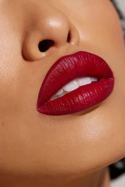 New Classic Colour Lippenstift In Velvet Rood Vrouwen Make-Up