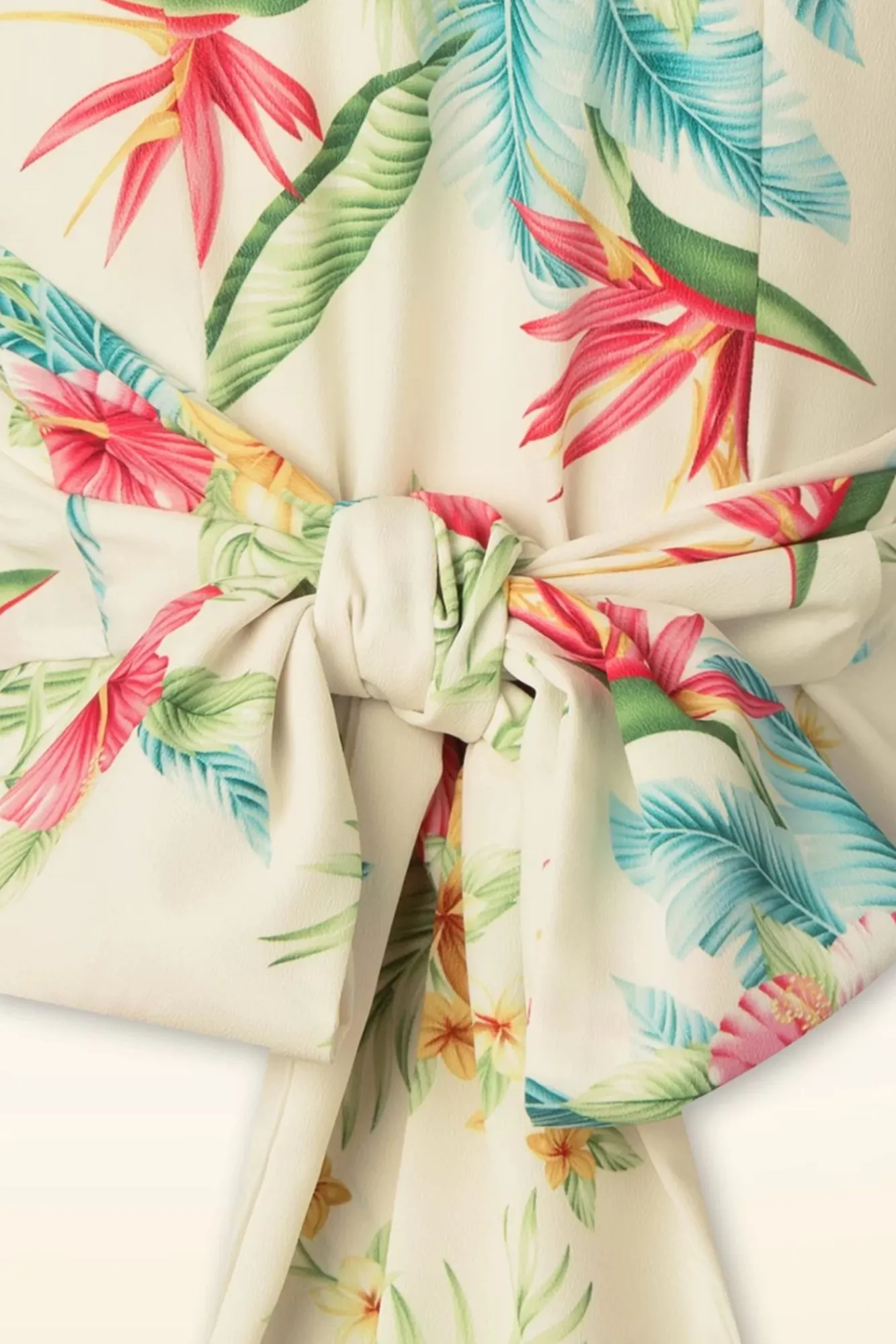 Discount Darla Wikkelblouse Met Korte Mouwen In Honolulu Naturel Vrouwen Blouses