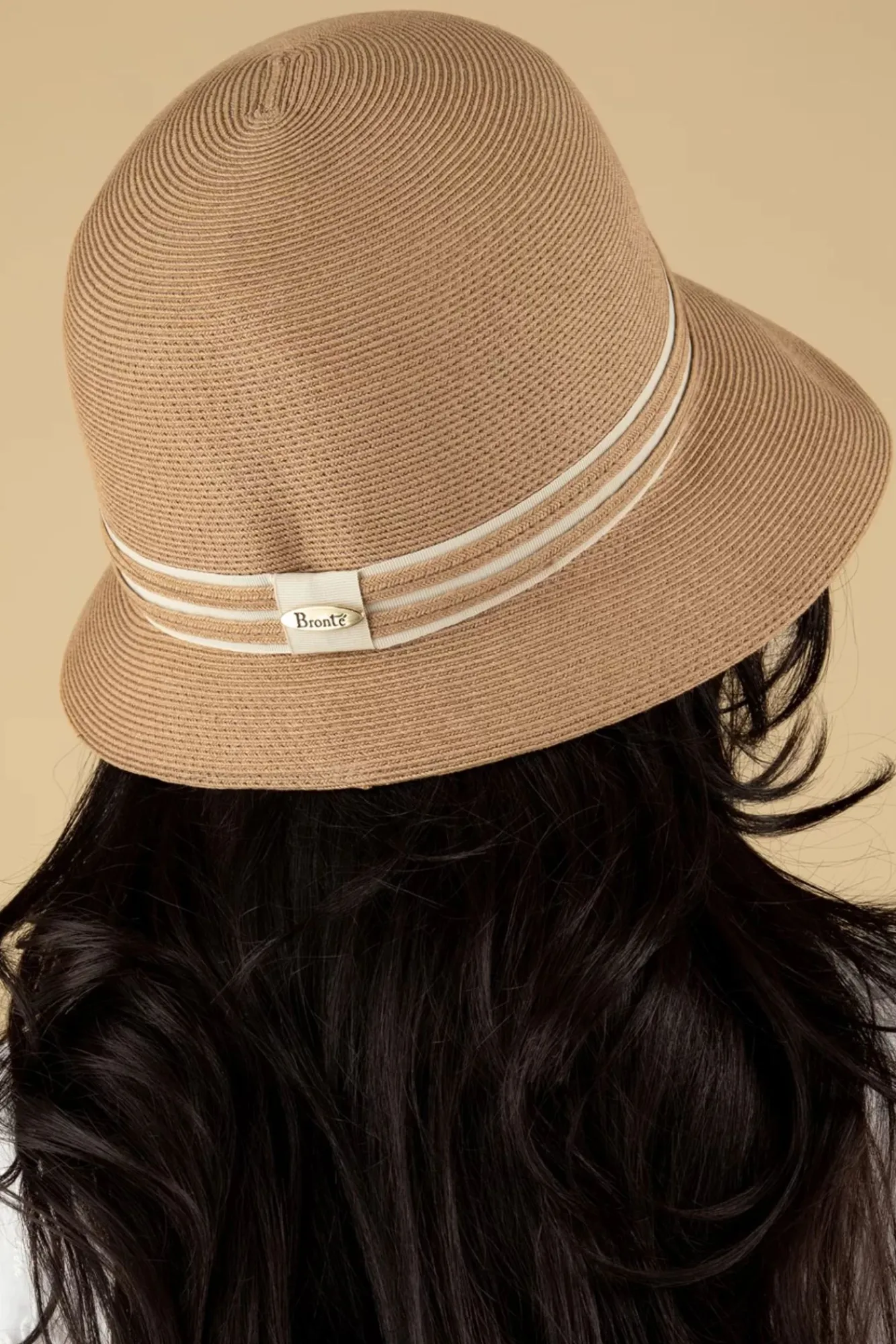 Clearance Diana Straw Cloche Hoed In Zand Vrouwen Hoeden & Fascinators