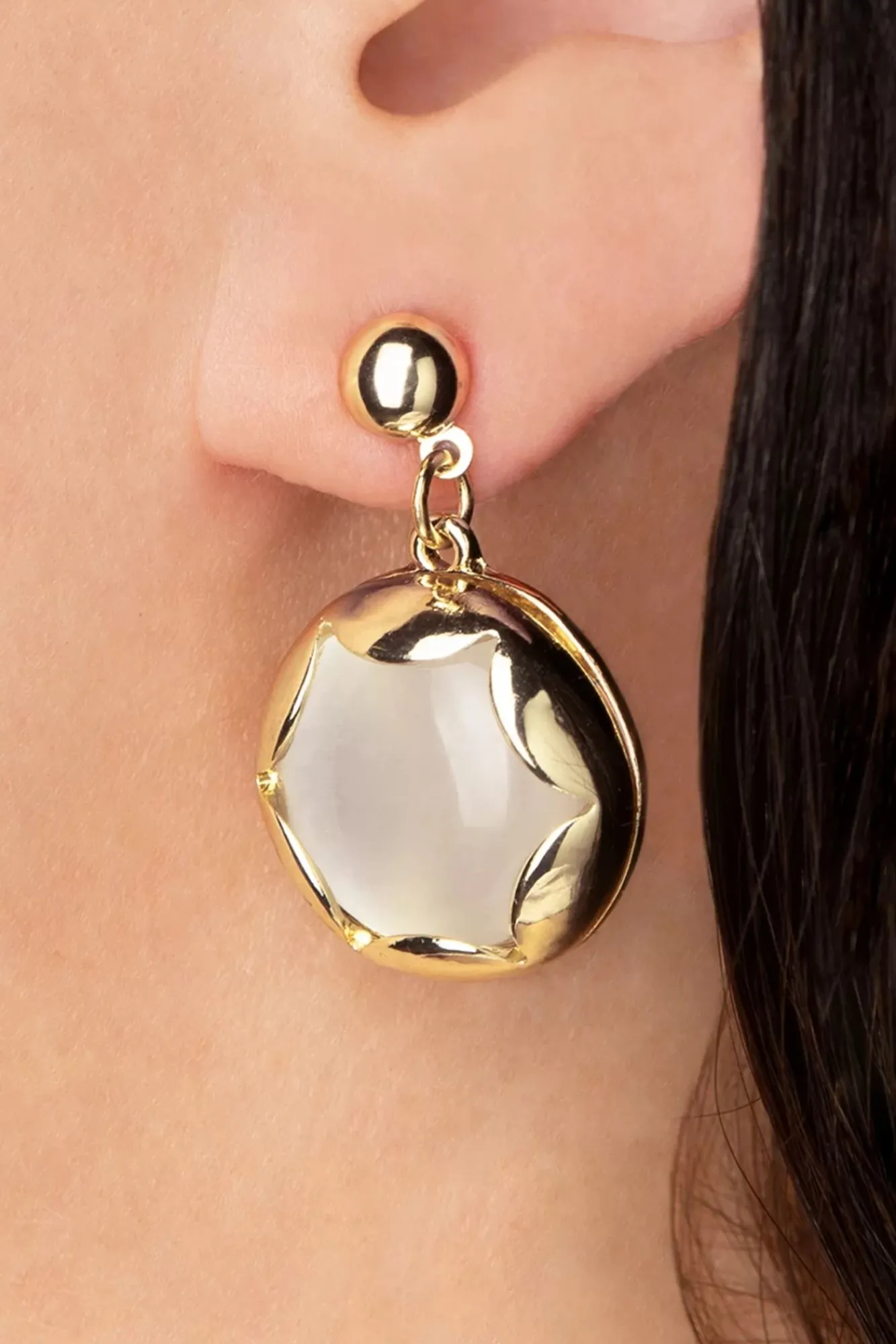 Hot Gold Plated Cat Eye Oorstekers In Wit Vrouwen Sieraden