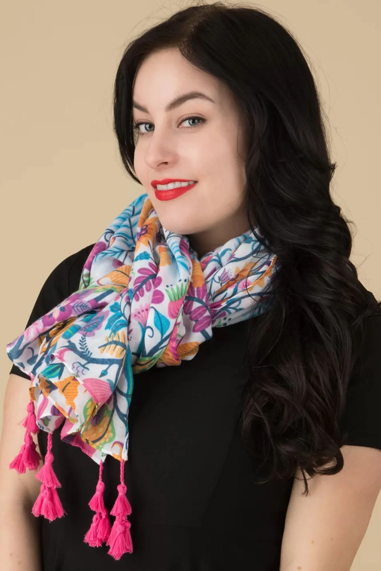 Hot Jenny Floral Sjaal In Wit En Multi Vrouwen Sjaals