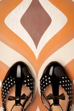 New Kelly Lee T-Strap Pumps In Zwart Vrouwen Pumps