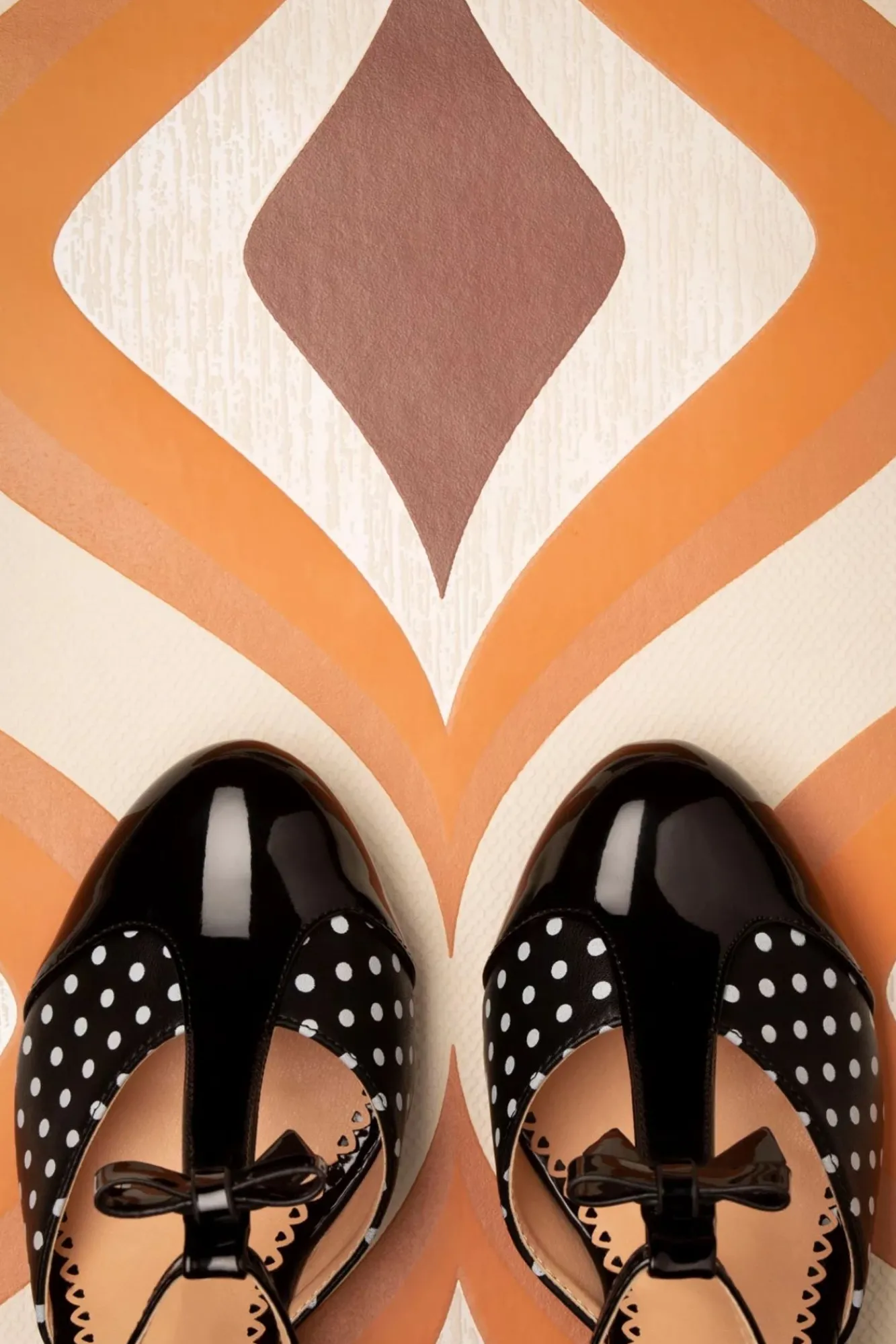 New Kelly Lee T-Strap Pumps In Zwart Vrouwen Pumps