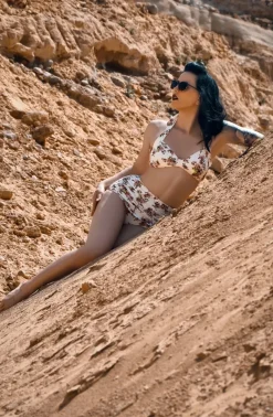 Discount Klassieke Bloemenromantische Bikinibroek In Creme Vrouwen Bikini's