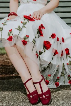 Outlet London T-Strap Flats In Wijnrood Vrouwen Ballerina's