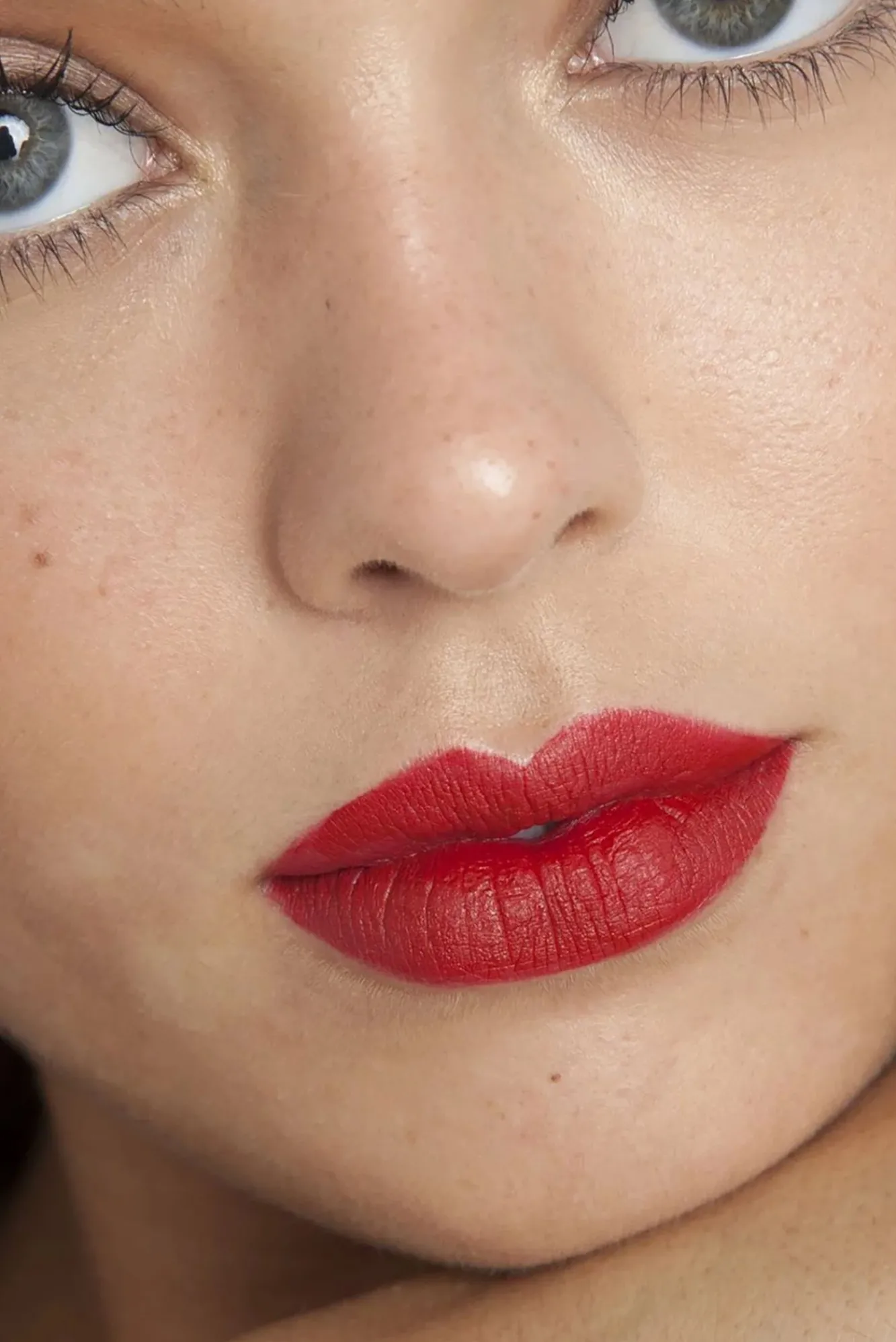 Best Maak Kennis Met Matte Hughes In Loyal Deep Red Vrouwen Make-Up