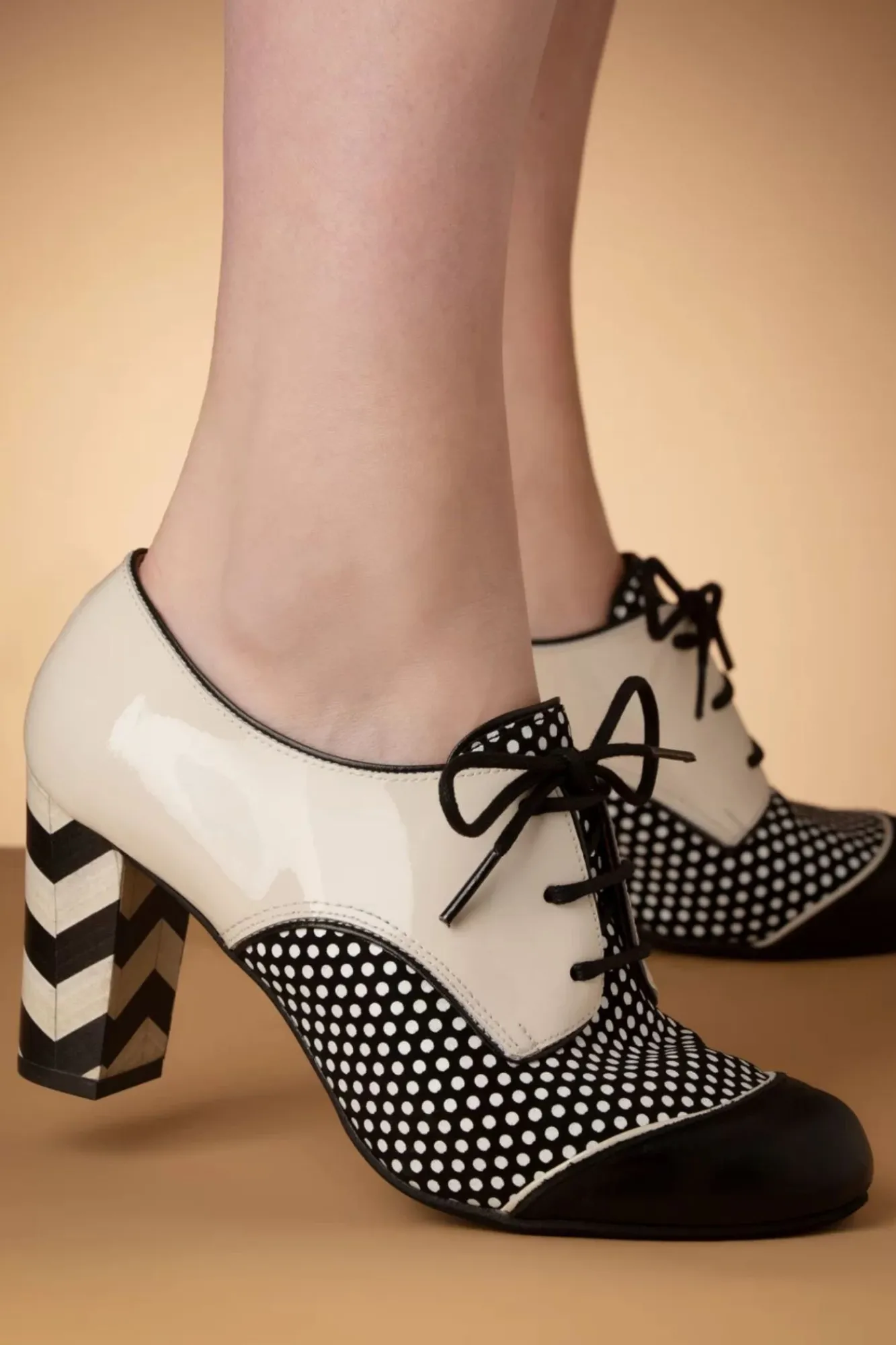 Hot Madison Lederen Booties In Zwart En Romig Wit Vrouwen Booties & Laarzen