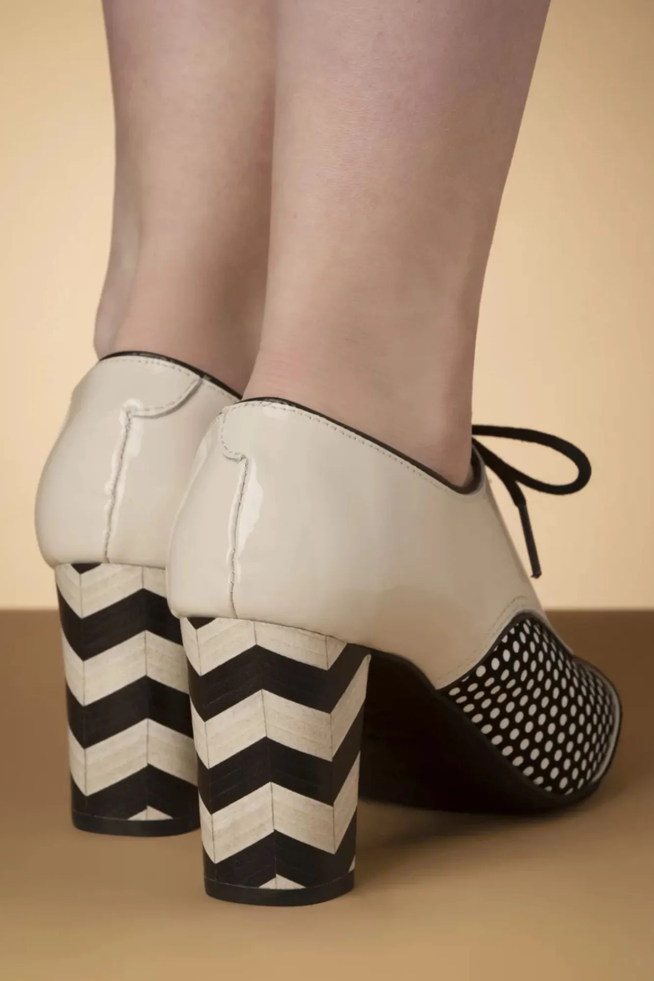 Hot Madison Lederen Booties In Zwart En Romig Wit Vrouwen Booties & Laarzen