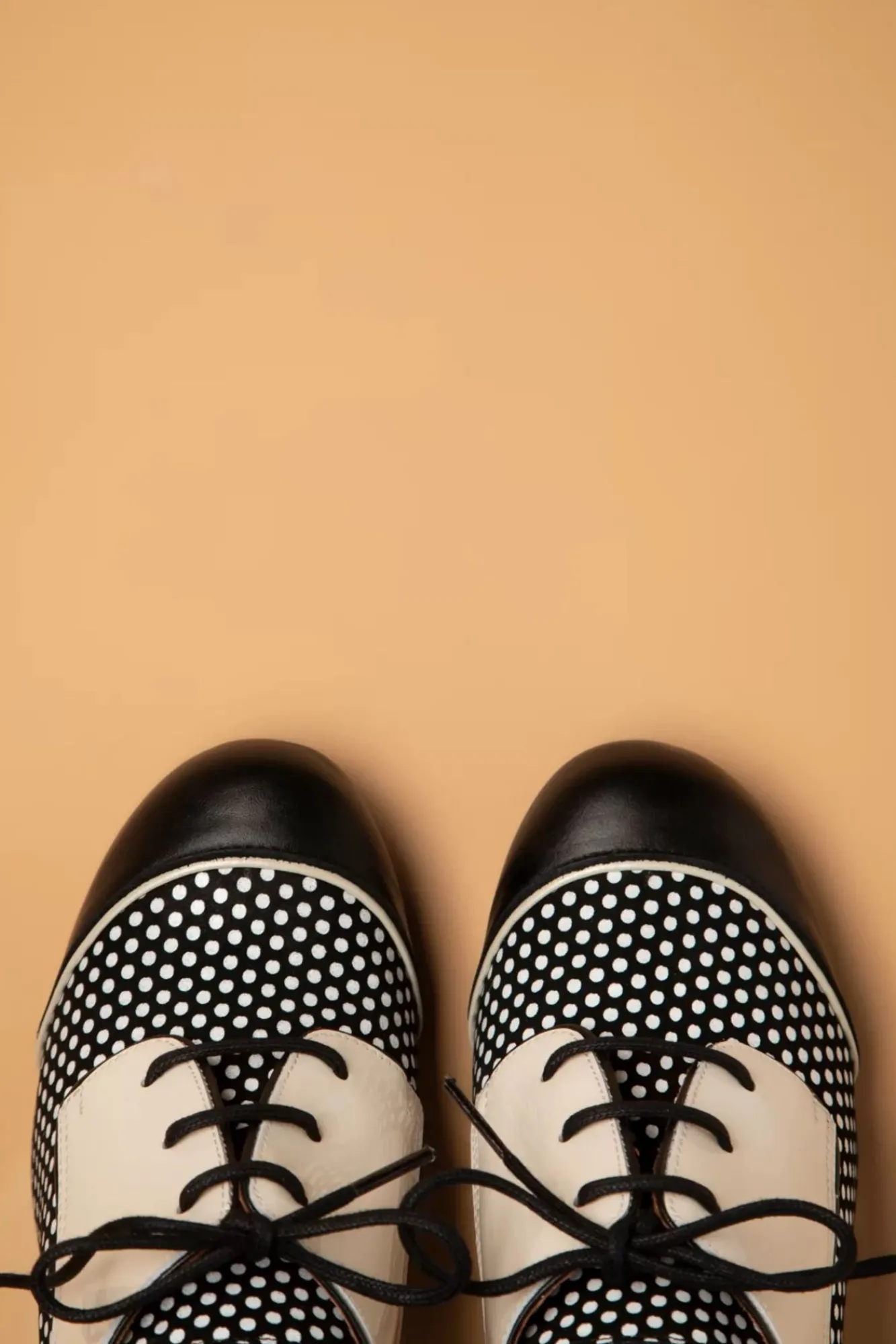 Hot Madison Lederen Booties In Zwart En Romig Wit Vrouwen Booties & Laarzen