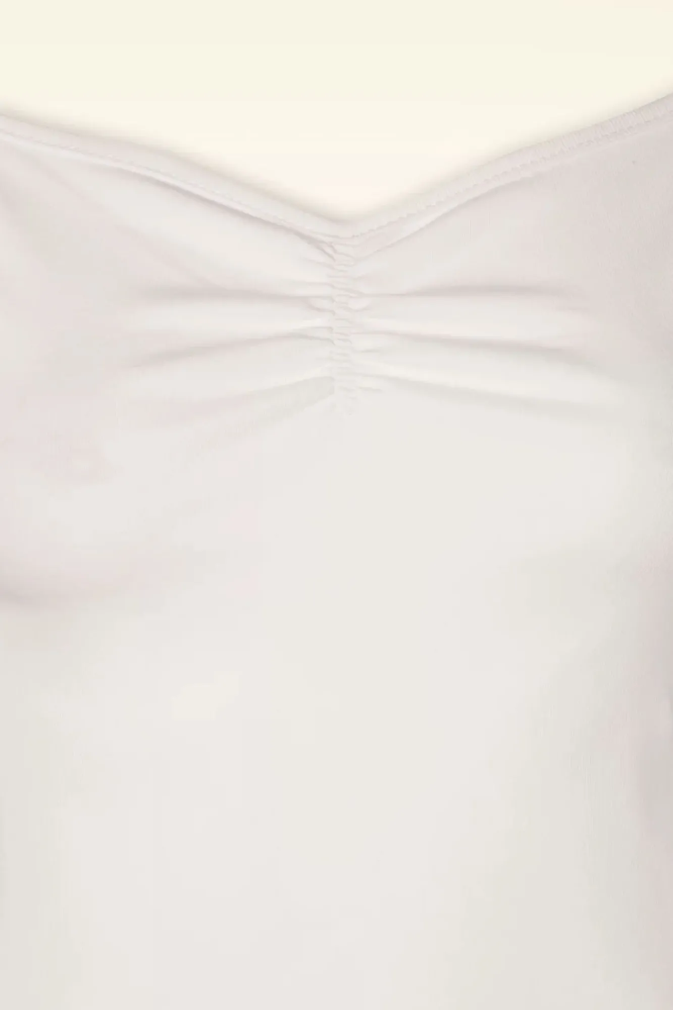 Online Mia Top In Ivoorwit Vrouwen Tops