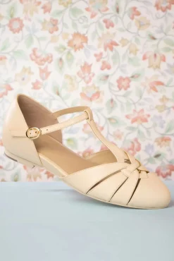 Discount Montpellier Flats Met T-Strapjes In Creme Vrouwen Ballerina's