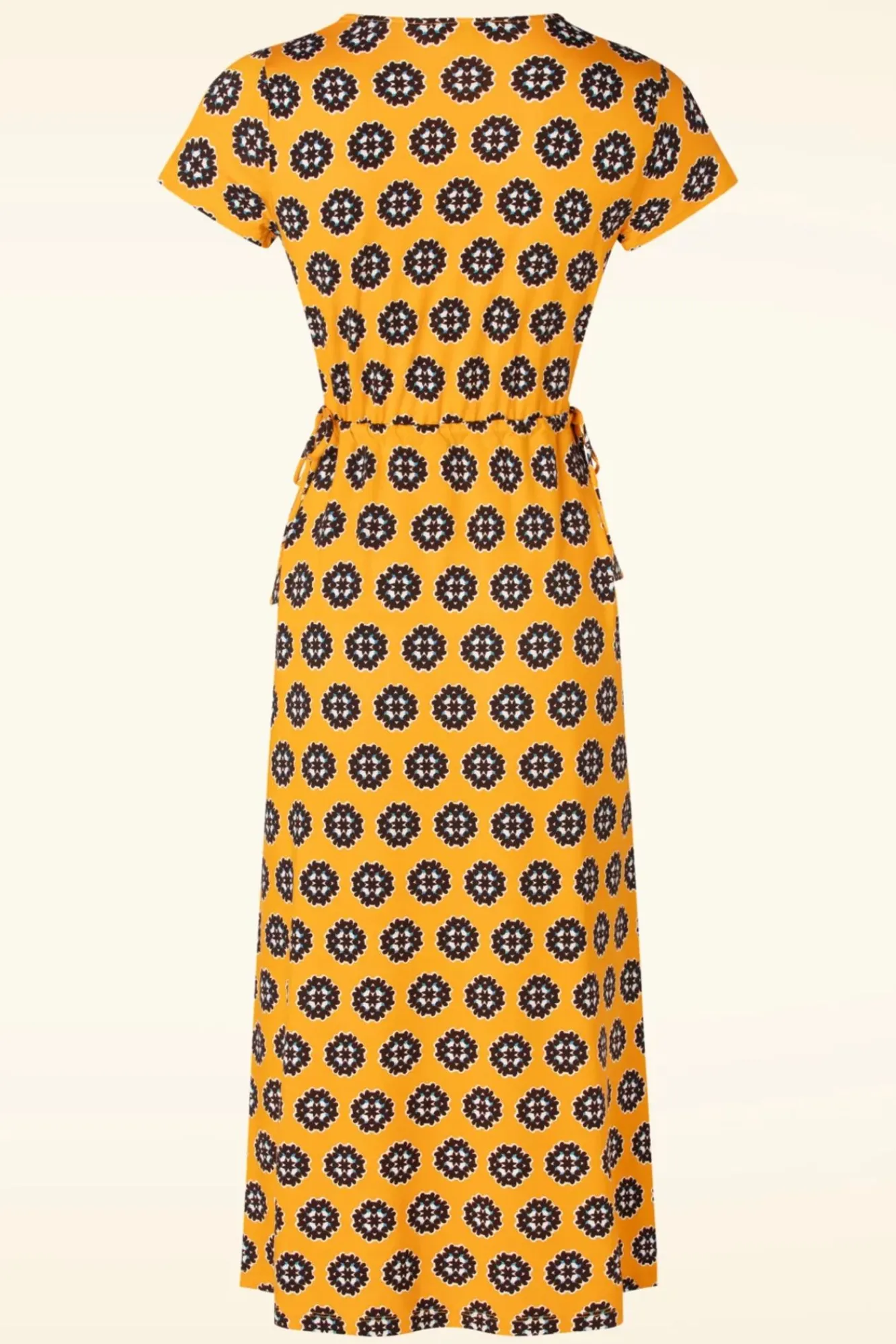 Sale Nylah Jurk In Geel Vrouwen Midi Jurken