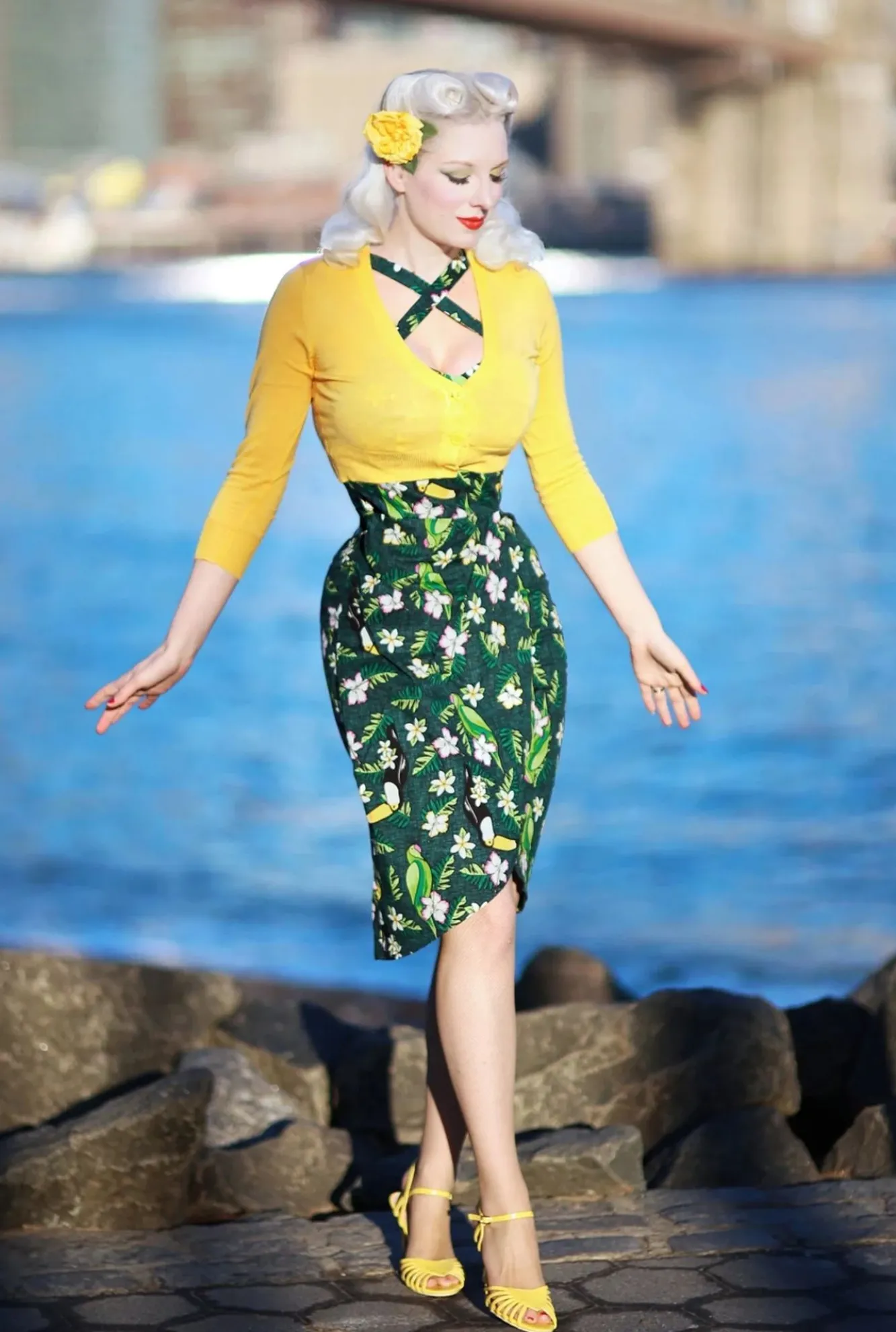 Hot Shela Cropped Vest In Custardgeel Vrouwen Vestjes