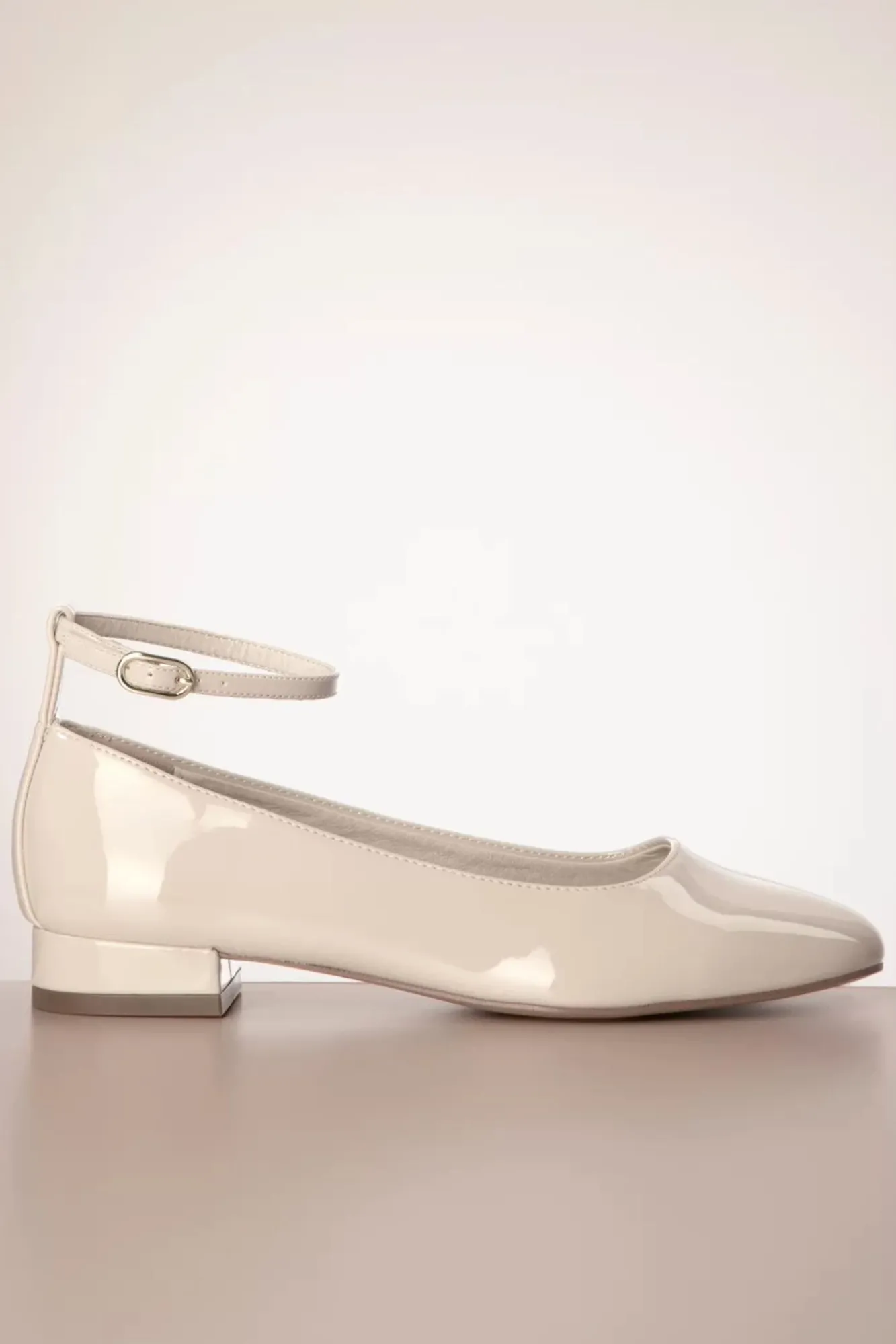 New Trixie Lak Ballerina Pumps In Creme Vrouwen Ballerina's